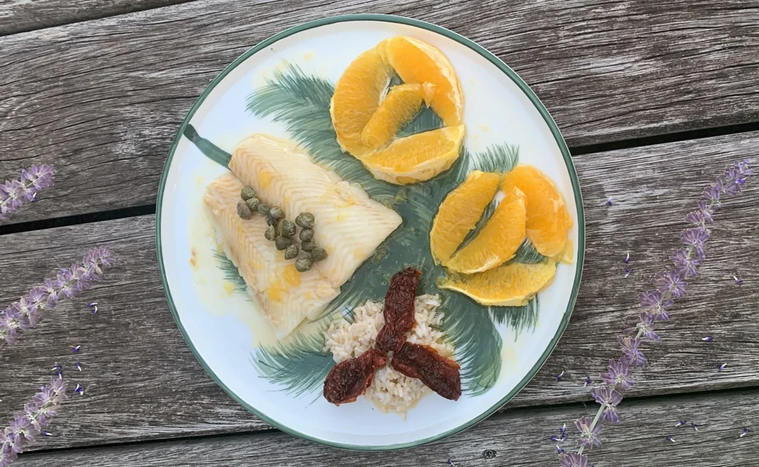 Filet de poisson blanc aux câpres et à l'orange